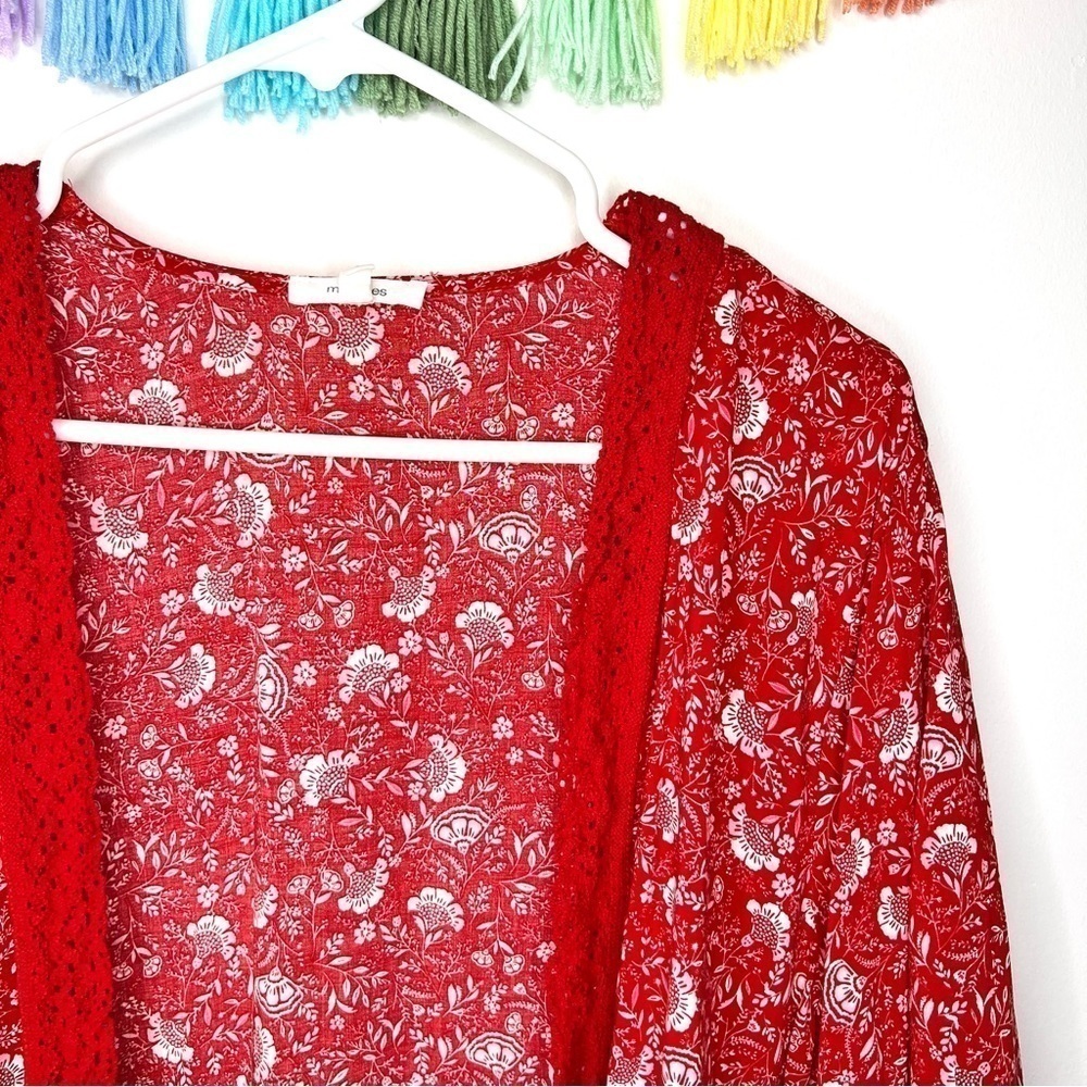 Maurices Red Floral Crochet Trim Open Front Peplum Hem Kimono Size Large - Picture 9 of 16